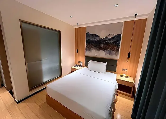 호텔 Reddoorz @ Jinjiang Star 5*