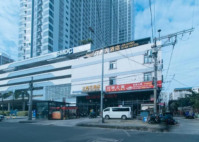 Reddoorz @ Jinjiang Star 5*