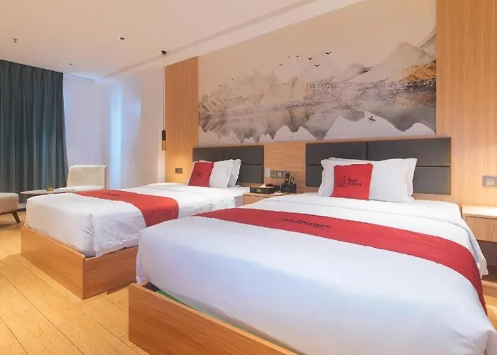 호텔 Reddoorz @ Jinjiang Star 5*